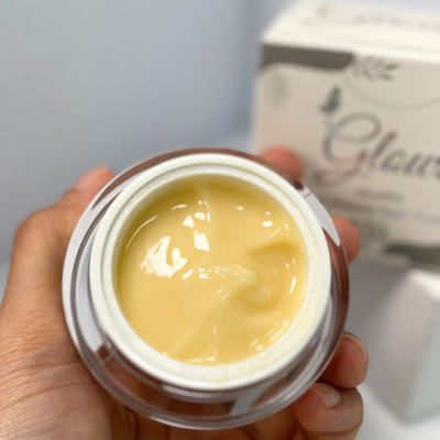 Cream : Glows - Anti-Melasma Night Cream