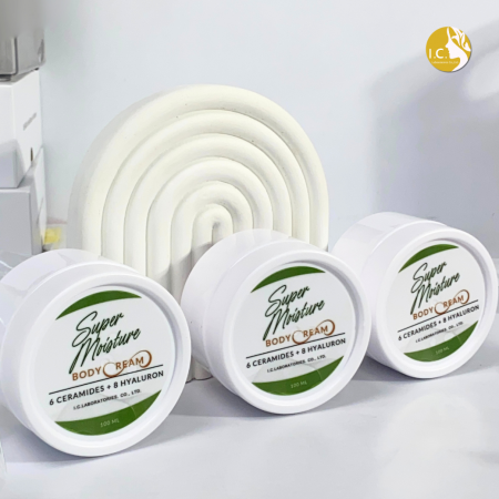 ครีมบำรุงผิวกาย ซูเปอร์มอยซ์เจอร์ ( Super Moisture Body Cream )